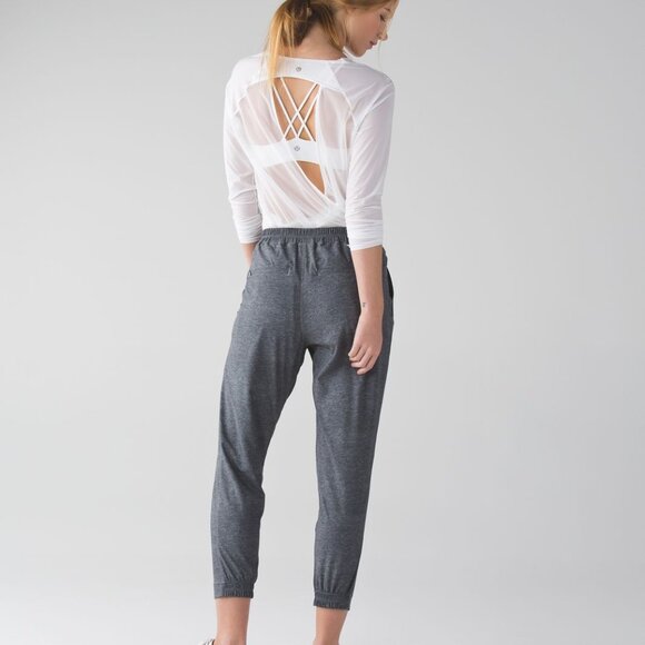Lululemon & go Keepsake Grey STudio Jogger Pant - Size 8 - Picture 7 of 17